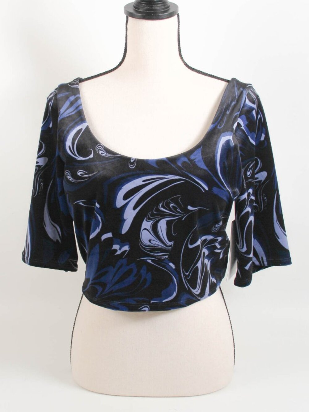 Athleta Exhilarate Velvet Crop Top XL Blue Marble Print NWT